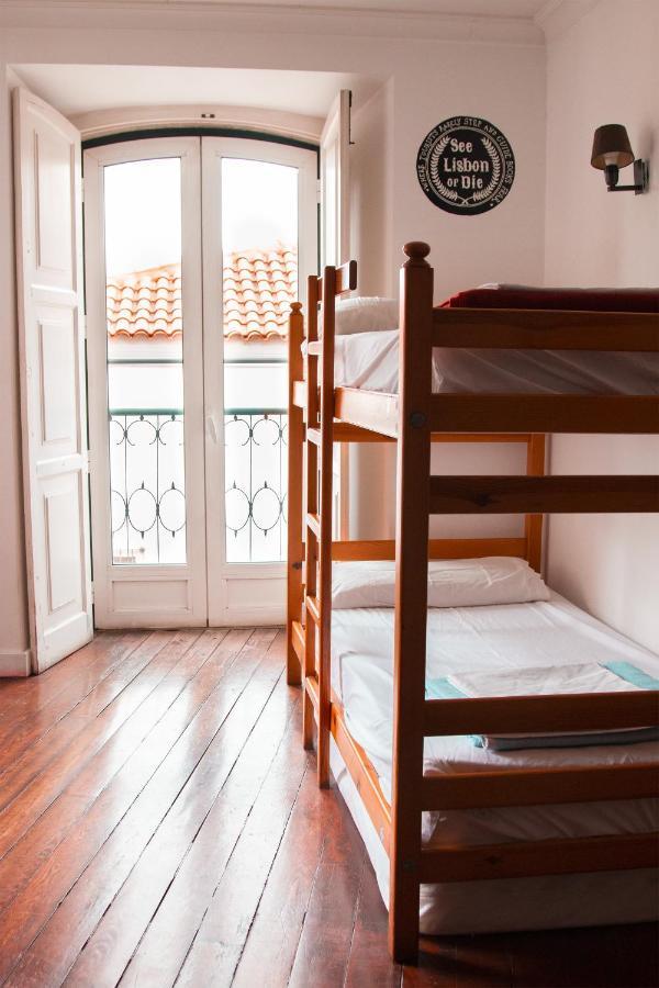 Cama en habitación compartida mixta de 4 camas
