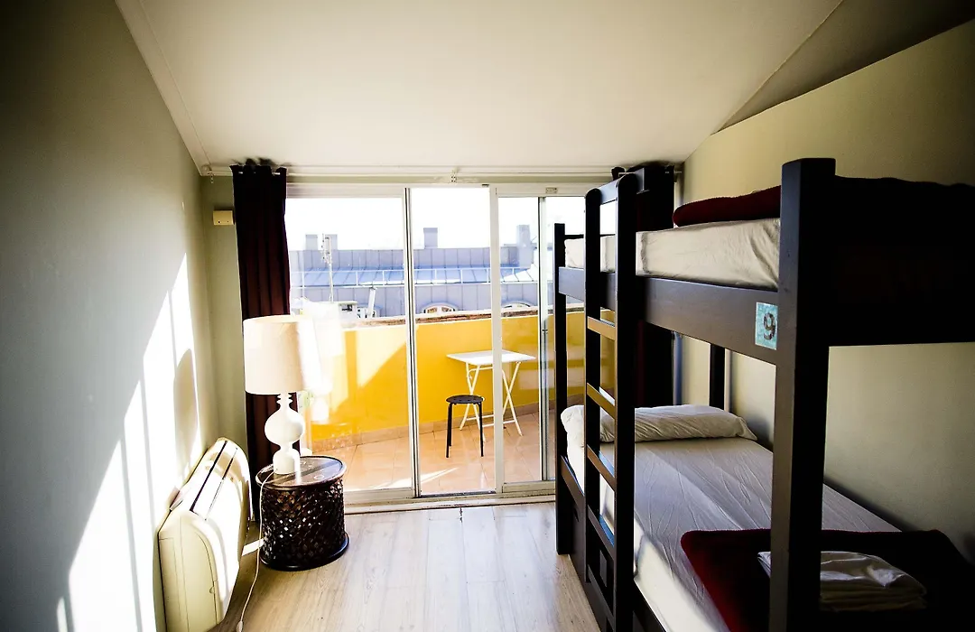 Oasis Backpackers' Hostel Lisbon Cowork & Coliving-1