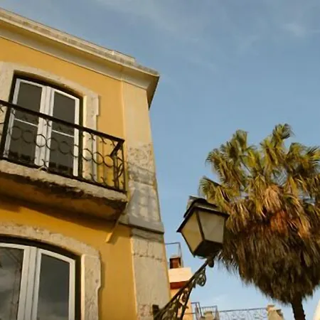 Oasis Backpackers' Hostel Lisbon Cowork & Coliving-2